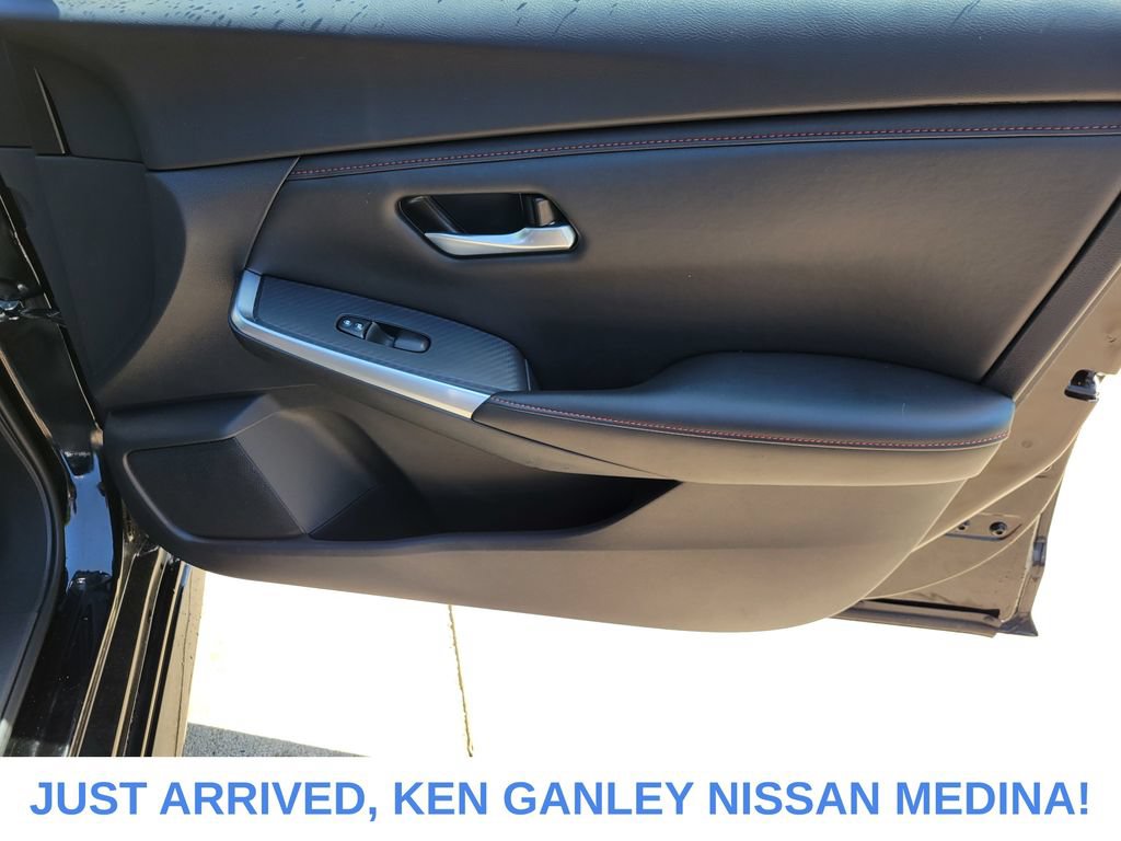 Certified 2025 Nissan Sentra SR FWD image 21