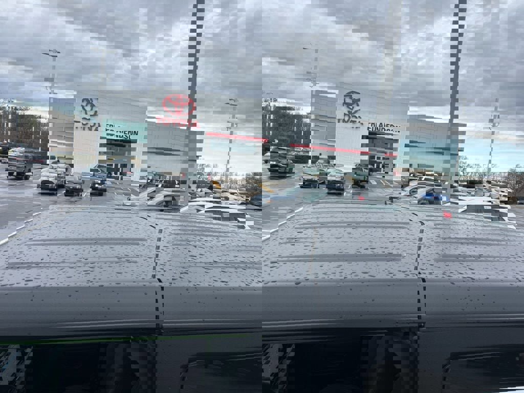 Used 2025 Jeep Wrangler Sport image 2