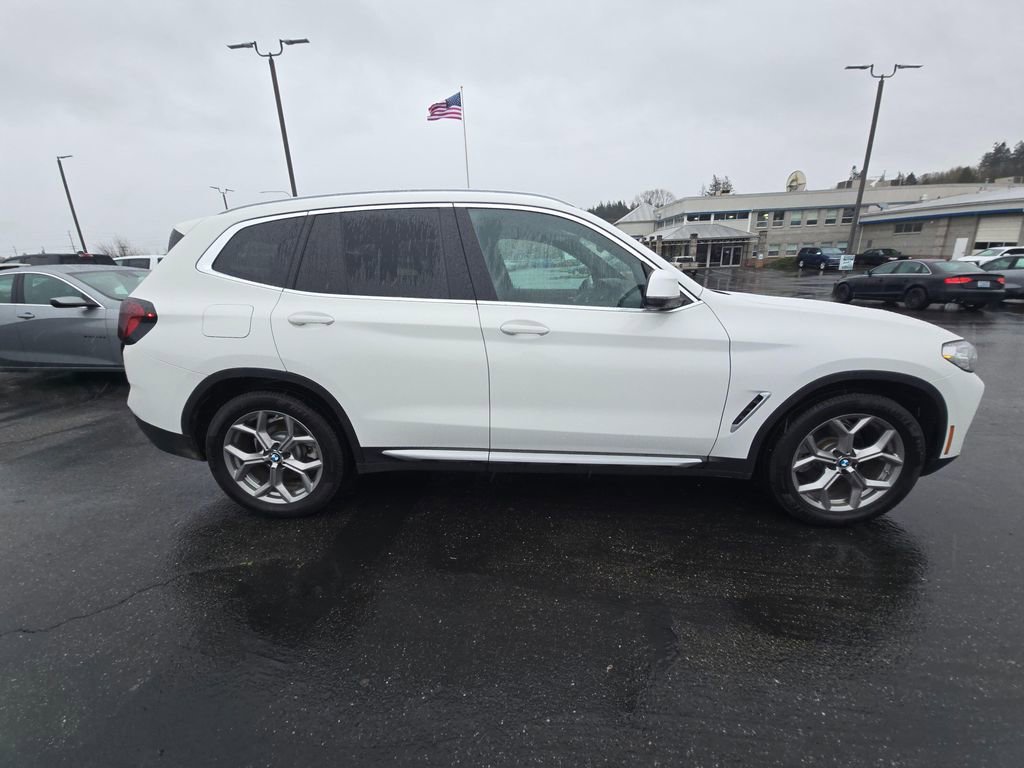Used 2024 BMW X3 xDrive30i image 2