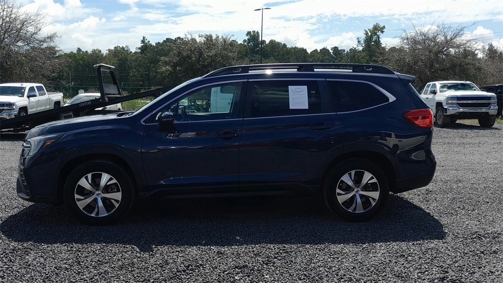 Used 2023 Subaru Ascent Premium w/ Convenience Package image 4