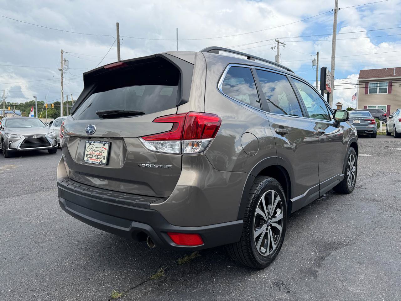 Used 2019 Subaru Forester Limited w/ Popular Package #3 AWD/4WD image 5