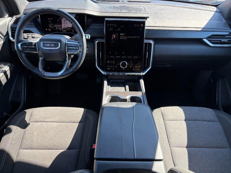 Used 2025 GMC Acadia Elevation image 12