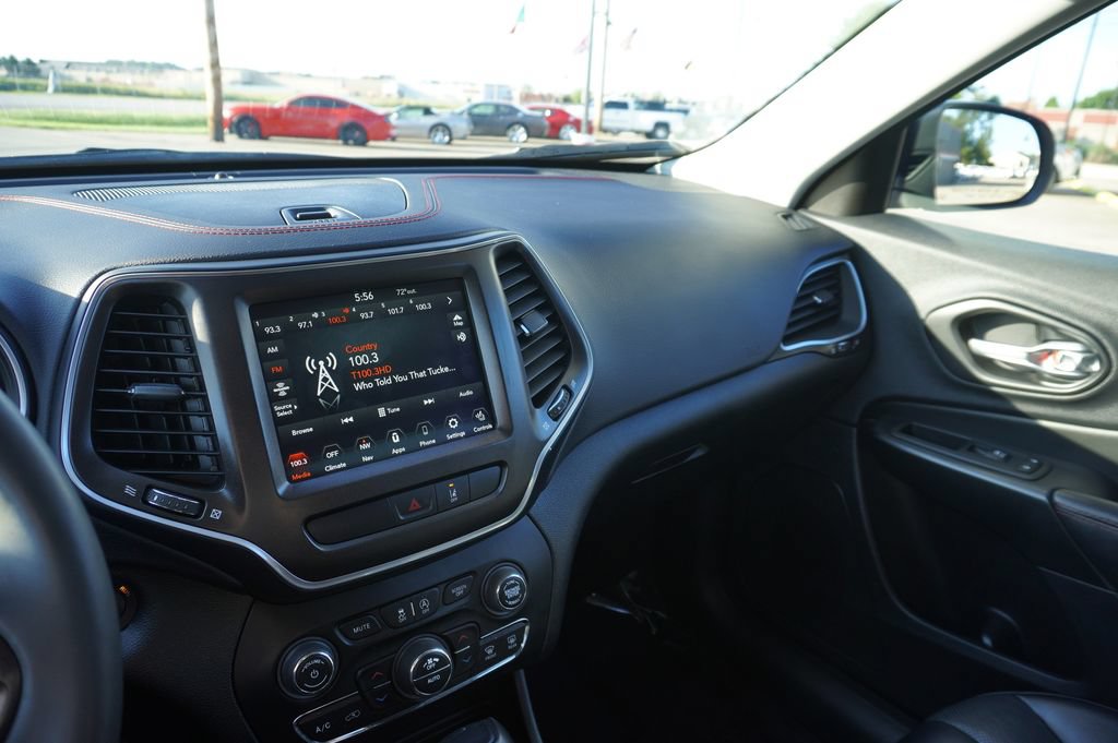 Used 2022 Jeep Cherokee Trailhawk w/ Sound & Nav Group AWD/4WD image 21
