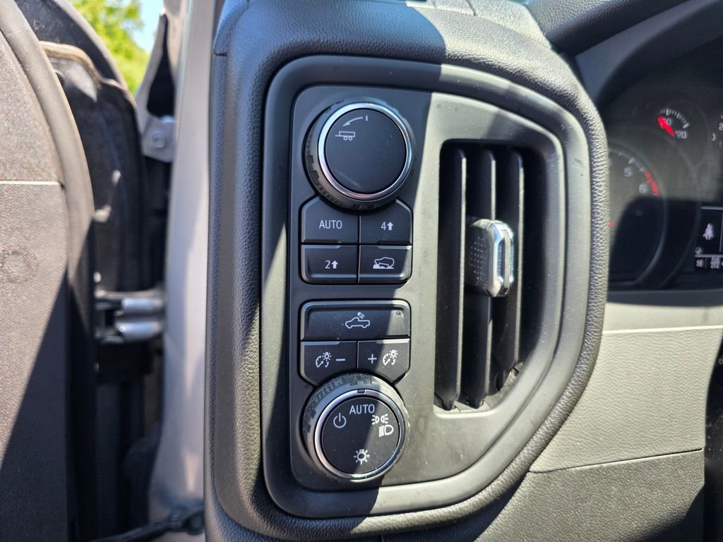 Used 2024 Chevrolet Silverado 1500 Custom AWD/4WD image 15