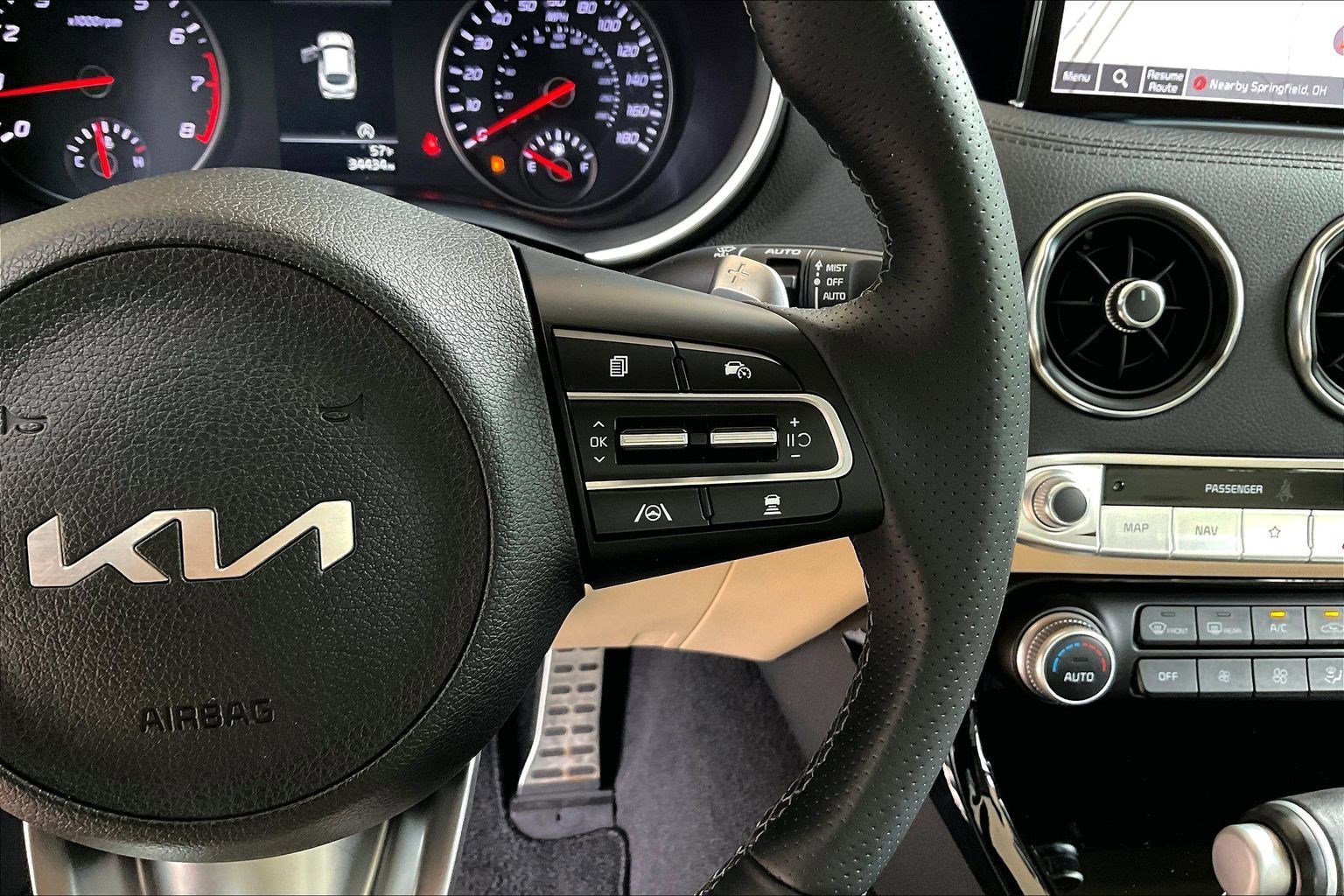 Used 2023 Kia Stinger GT-Line w/ Sun & Sound Package AWD/4WD image 12