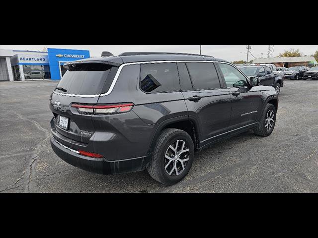 Used 2024 Jeep Grand Cherokee L Limited w/ Luxury Tech Group II image 3