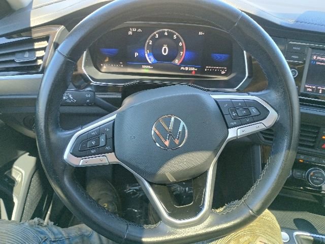 Used 2024 Volkswagen Jetta SE FWD image 27