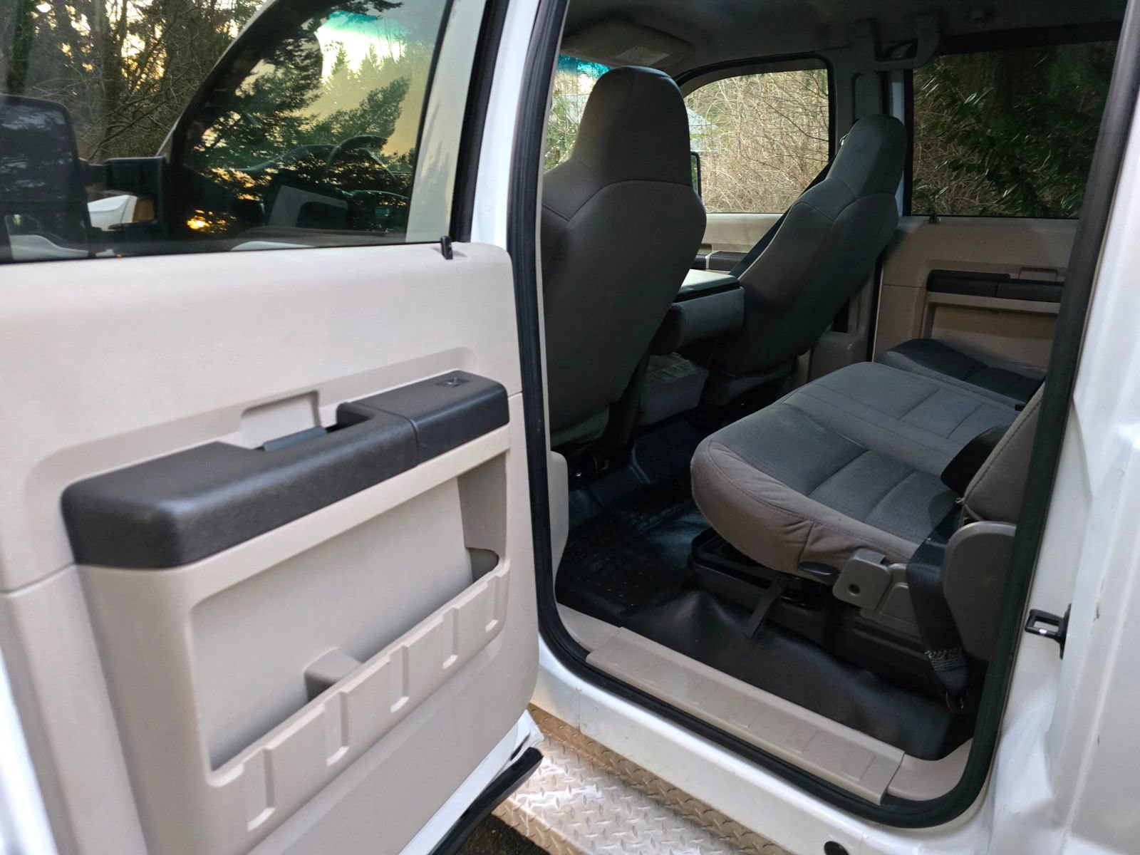 Used 2009 Ford F350 XLT AWD/4WD image 17
