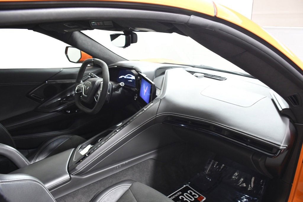 Used 2023 Chevrolet Corvette Stingray Premium Cpe w/ Z51 Performance Package image 19