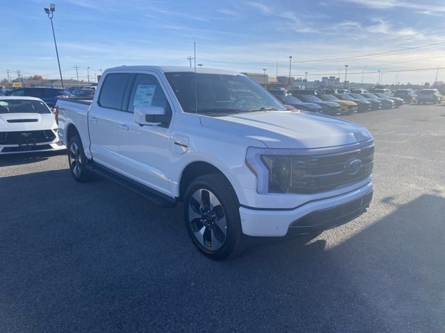 New 2023 Ford F150 Lightning Platinum image 8