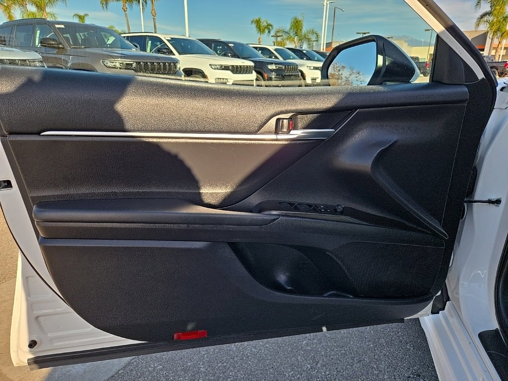 Used 2023 Toyota Camry SE image 21