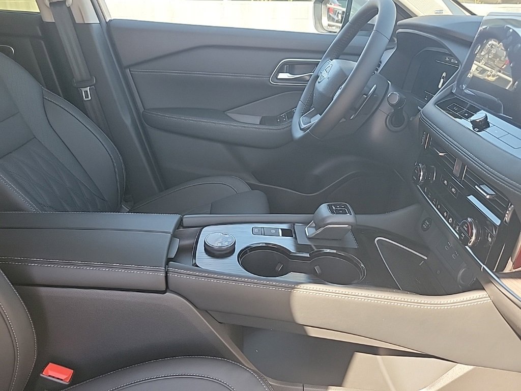 New 2026 Nissan Rogue SV image 43