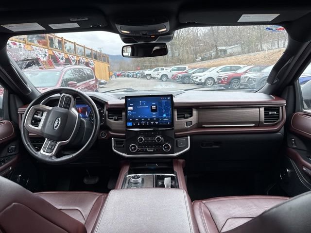 Used 2024 Ford Expedition Limited image 15