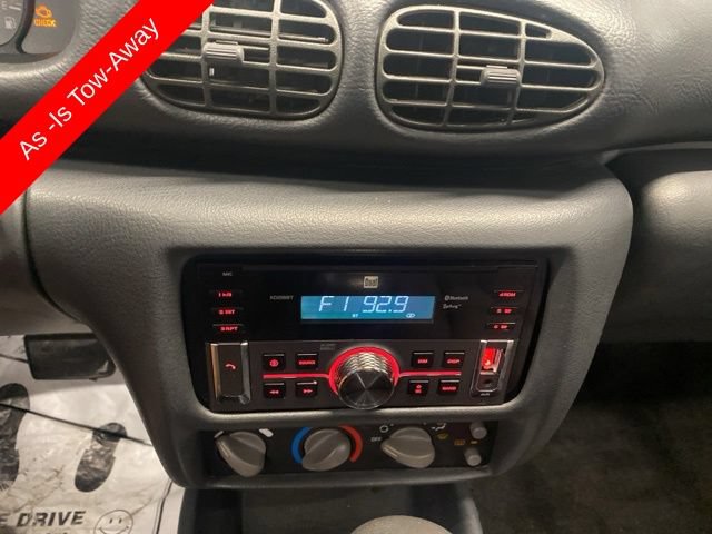 Used 2002 Pontiac Sunfire SE w/ Opt Pkg 1 FWD image 12