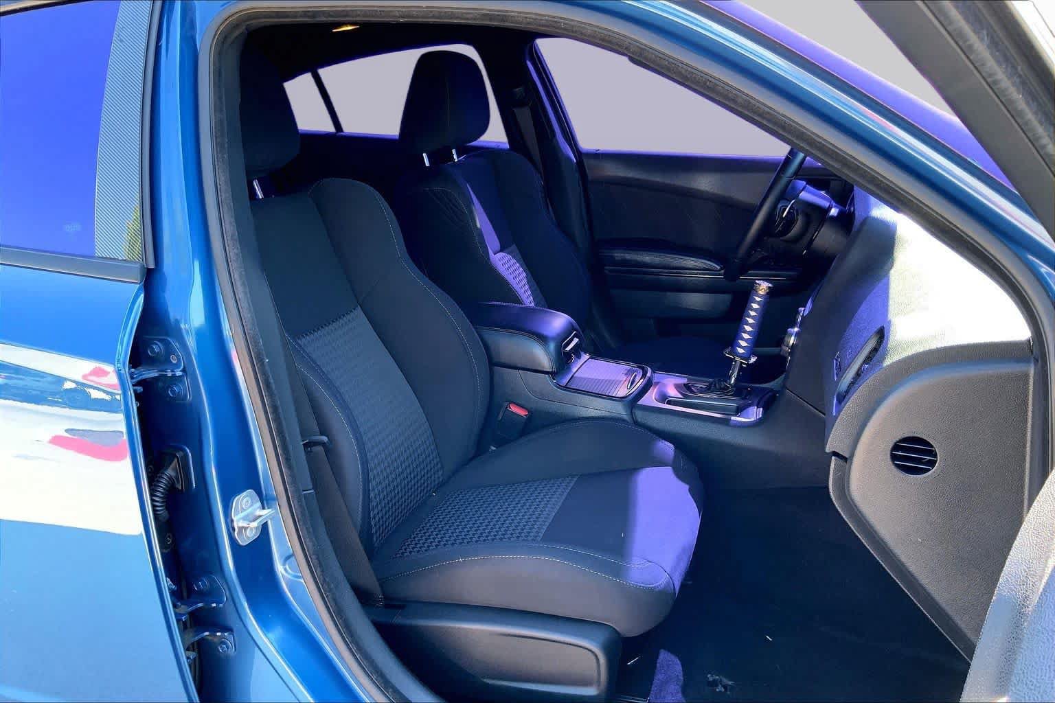 Used 2020 Dodge Charger GT w/ Blacktop Package RWD image 8