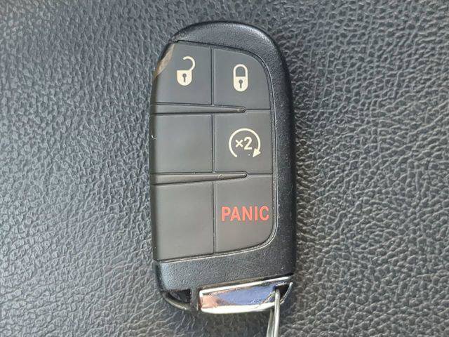 Certified 2023 Jeep Compass Latitude AWD/4WD image 34