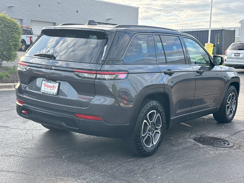 Used 2022 Jeep Grand Cherokee Trailhawk AWD/4WD image 10