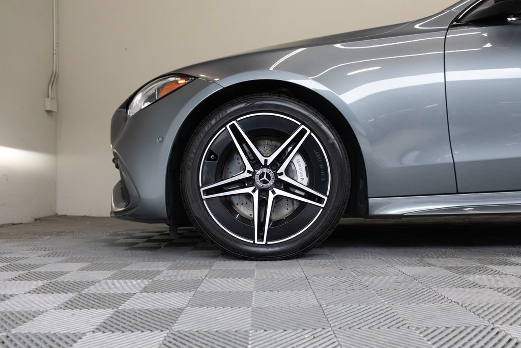 Used 2024 Mercedes-Benz C 300 Sedan image 9