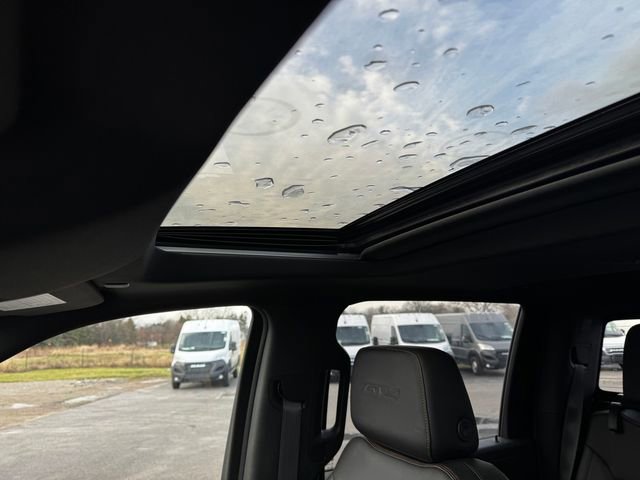 Used 2022 GMC Sierra 2500 AT4 w/ AT4 Preferred Package image 38