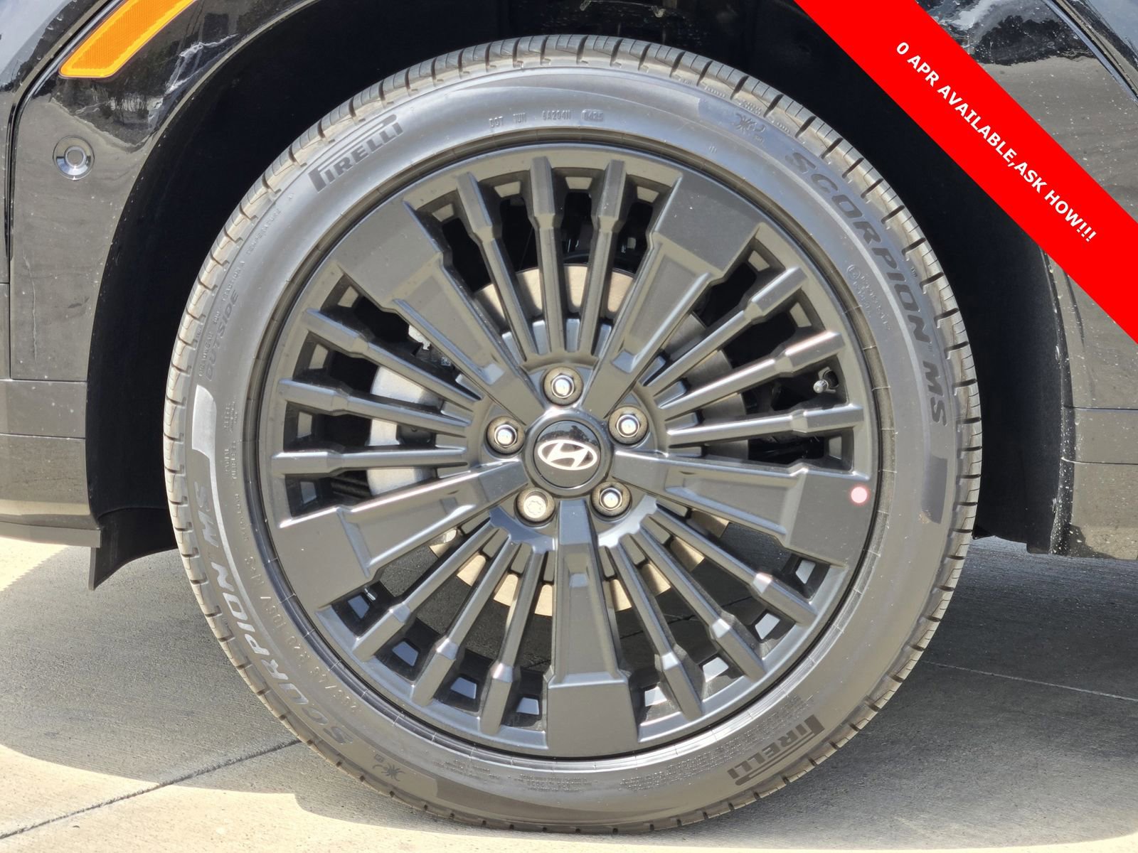 Used 2025 Hyundai Santa Fe Calligraphy image 8