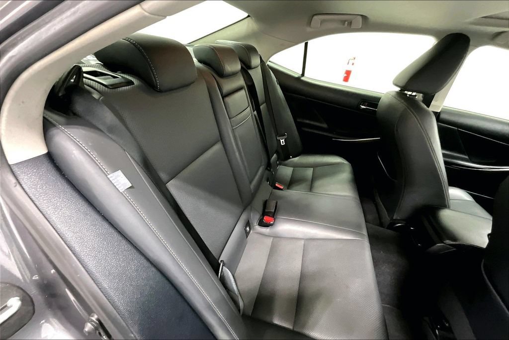 Used 2015 Lexus IS 250 w/ Premium Package RWD image 34