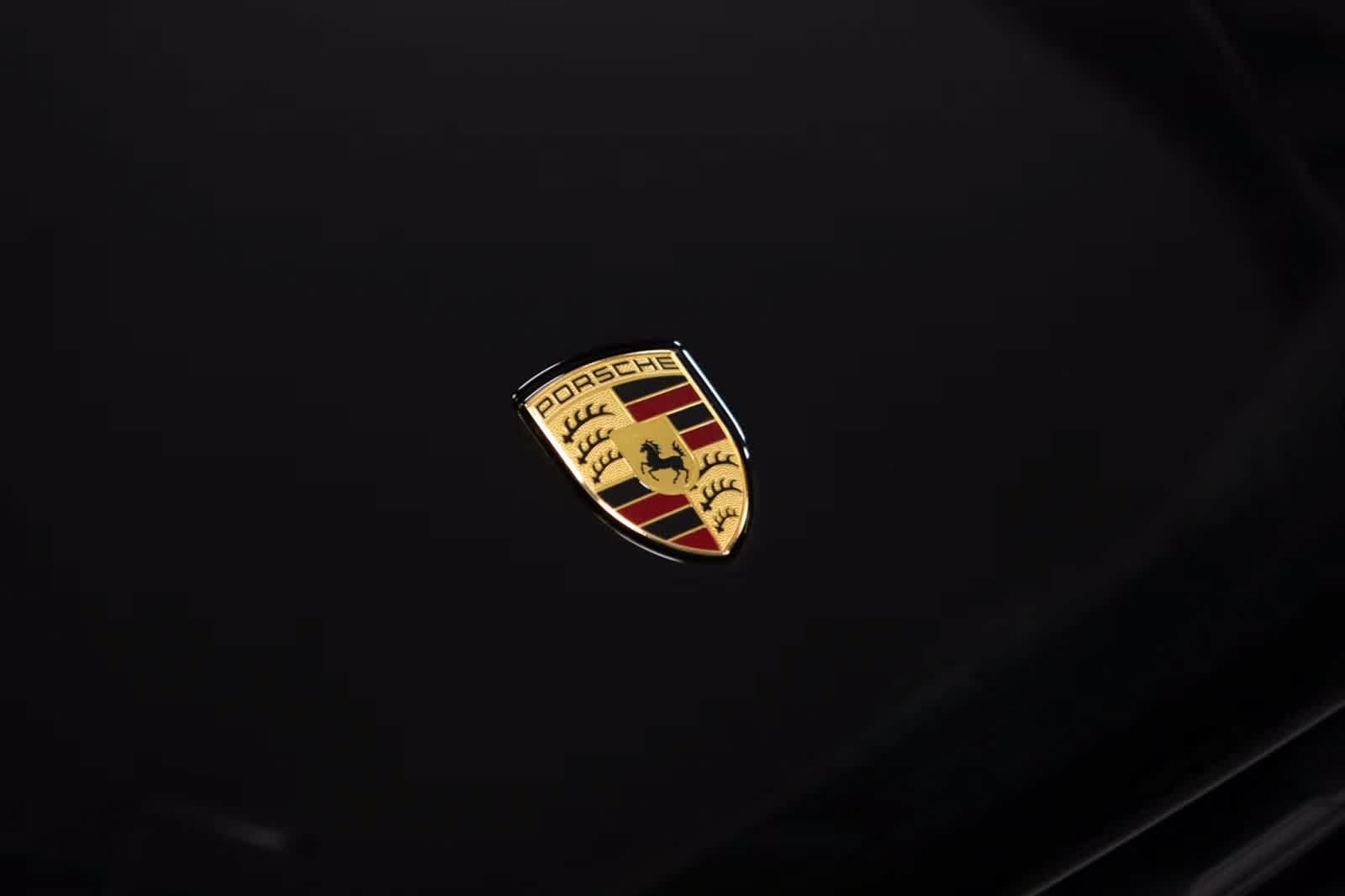 Certified 2026 Porsche Macan AWD/4WD image 17