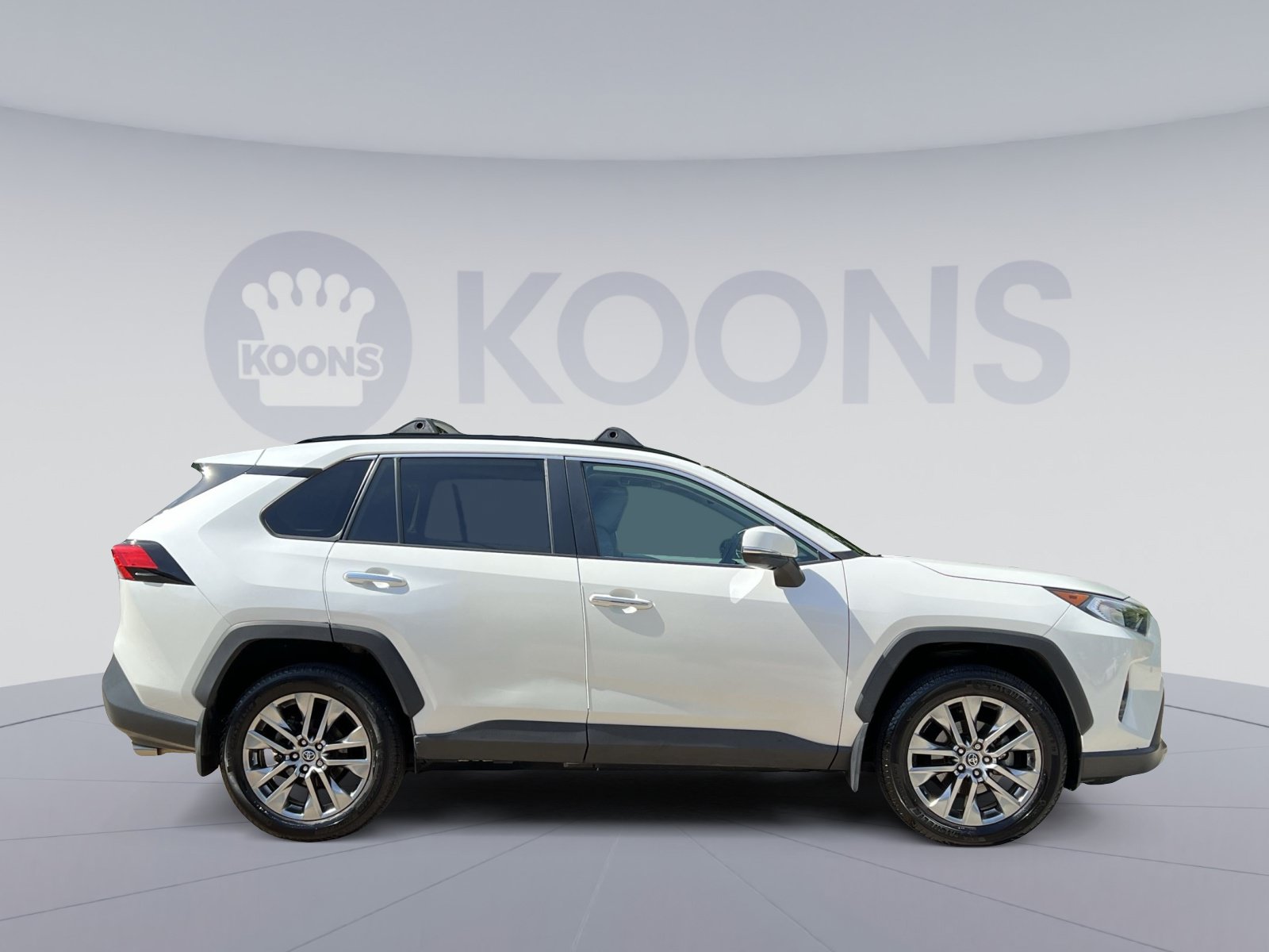 Used 2020 Toyota RAV4 Limited AWD/4WD image 17