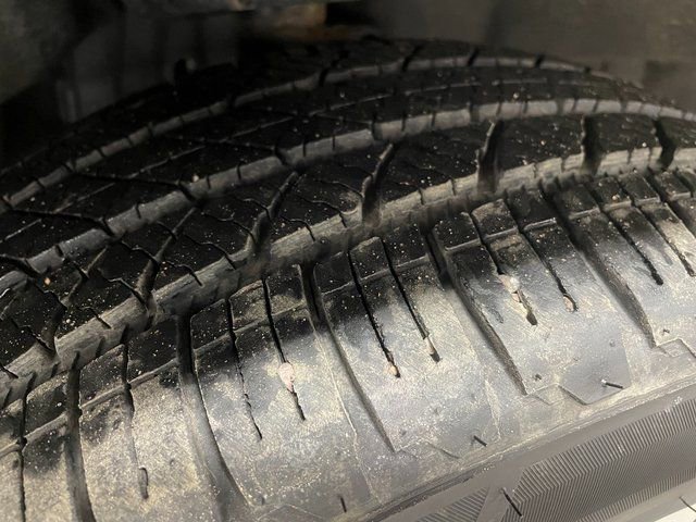 Used 2020 Ford Explorer Platinum w/ Premium Technology Package image 11