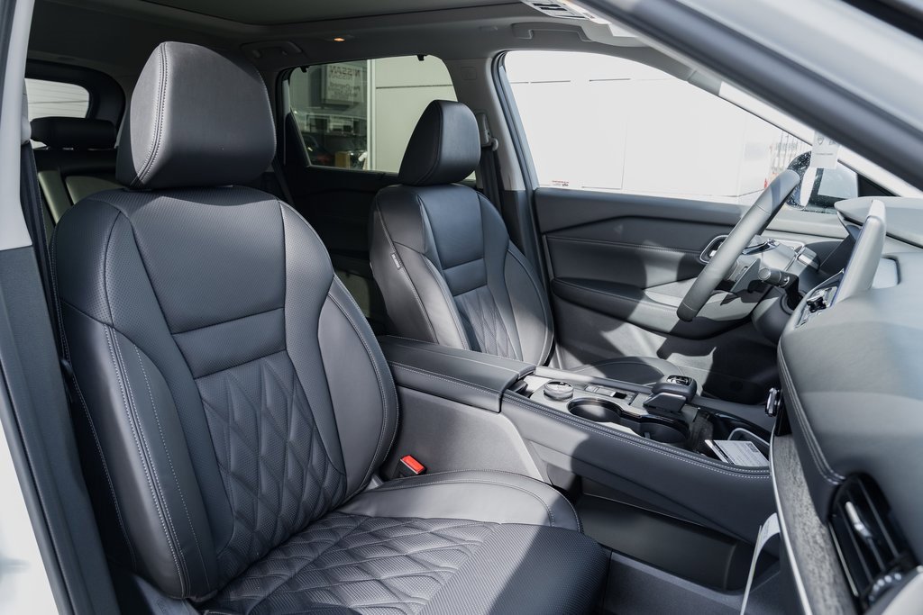 New 2026 Nissan Rogue Platinum image 26