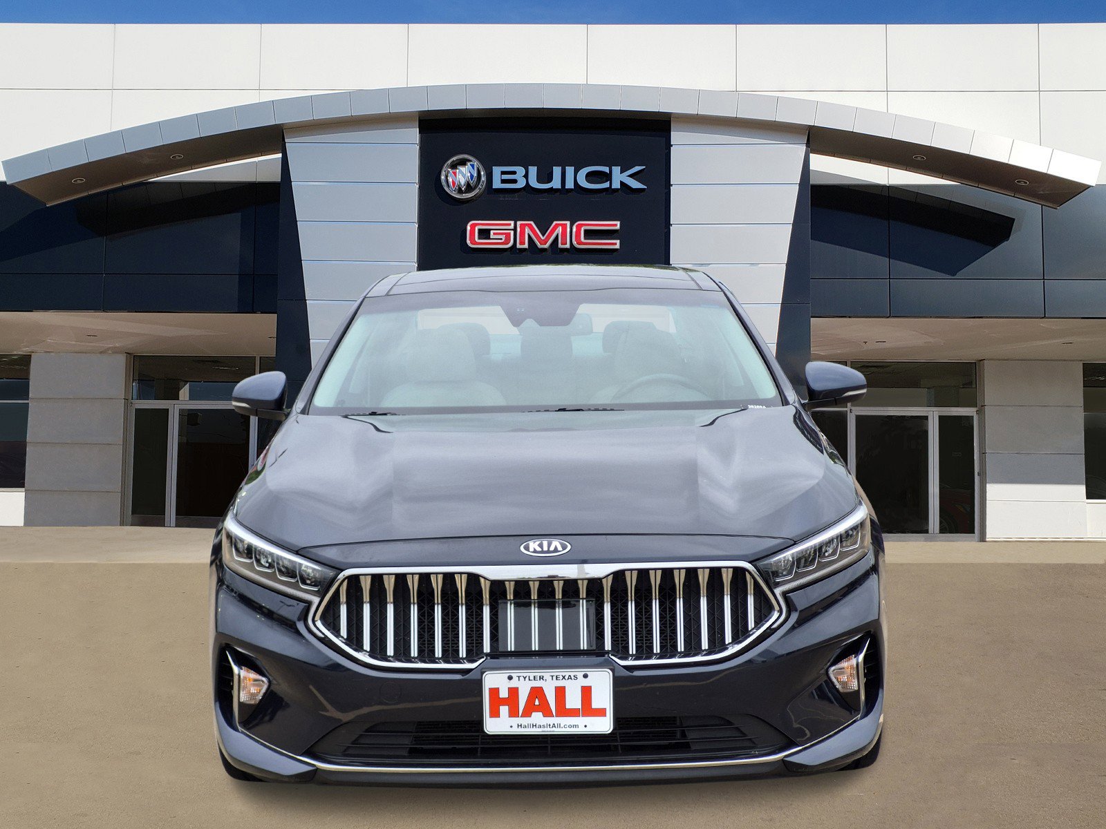 Used 2020 Kia Cadenza Technology FWD image 2