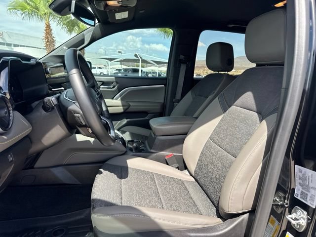 Used 2024 Chevrolet Colorado ZR2 w/ Technology Package AWD/4WD image 19