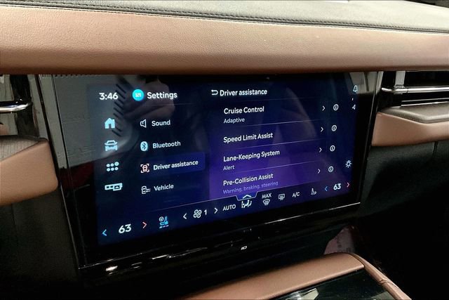 Used 2025 Lincoln Navigator Reserve image 38