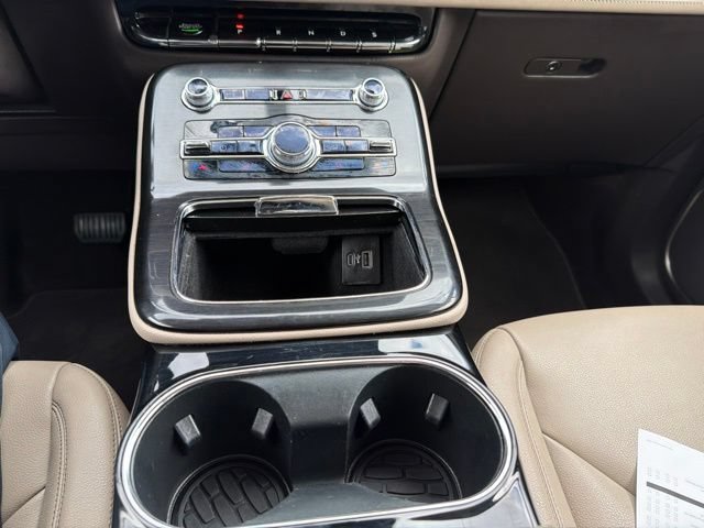 Certified 2022 Lincoln Nautilus FWD w/ Premium Package image 25