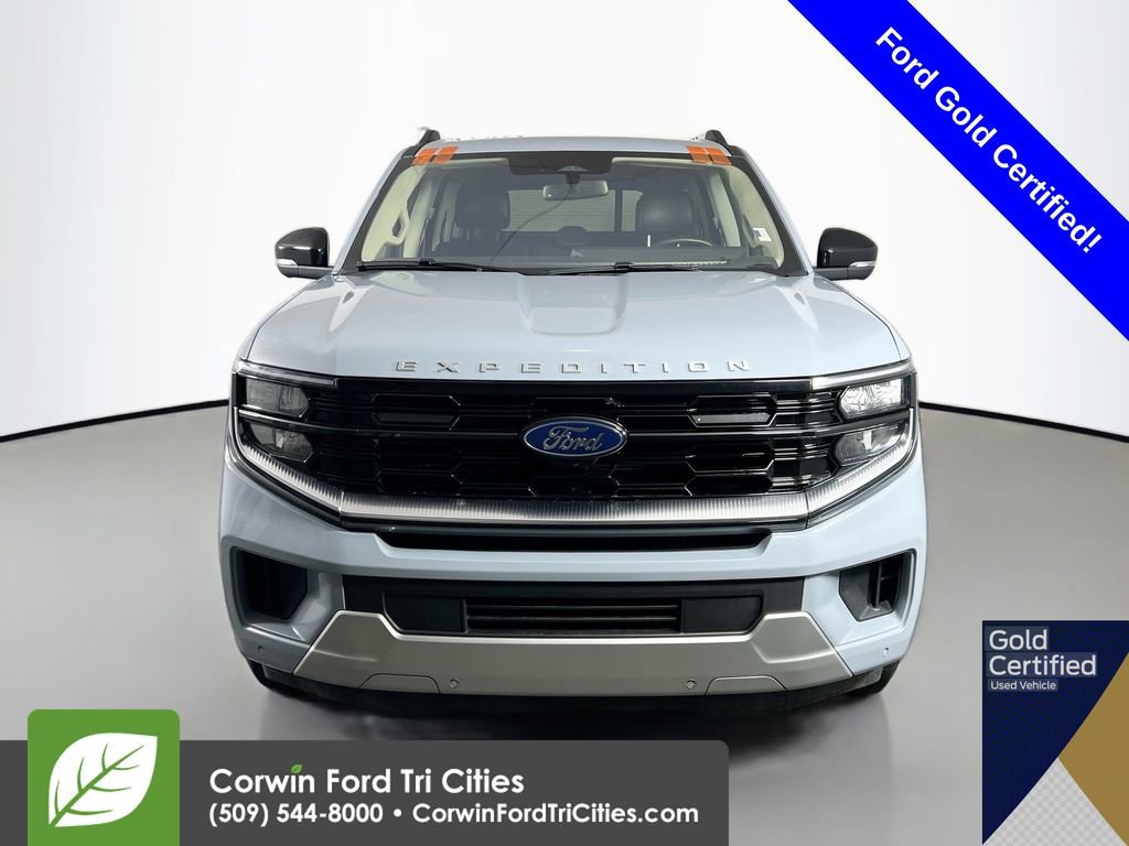 Certified 2025 Ford Expedition Max Platinum image 4