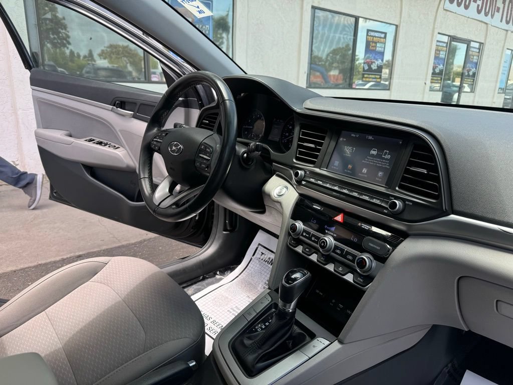 Used 2020 Hyundai Elantra Value Edition w/ Cargo Package (C1) FWD image 25