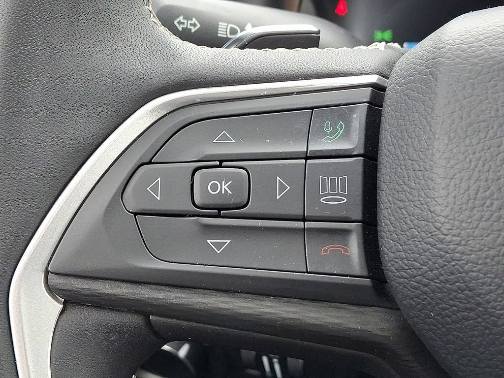 Certified 2023 Jeep Grand Cherokee Altitude AWD/4WD image 23