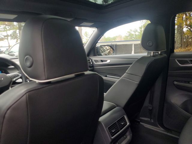 New 2026 Volkswagen Atlas Cross Sport SEL Premium R-Line image 11
