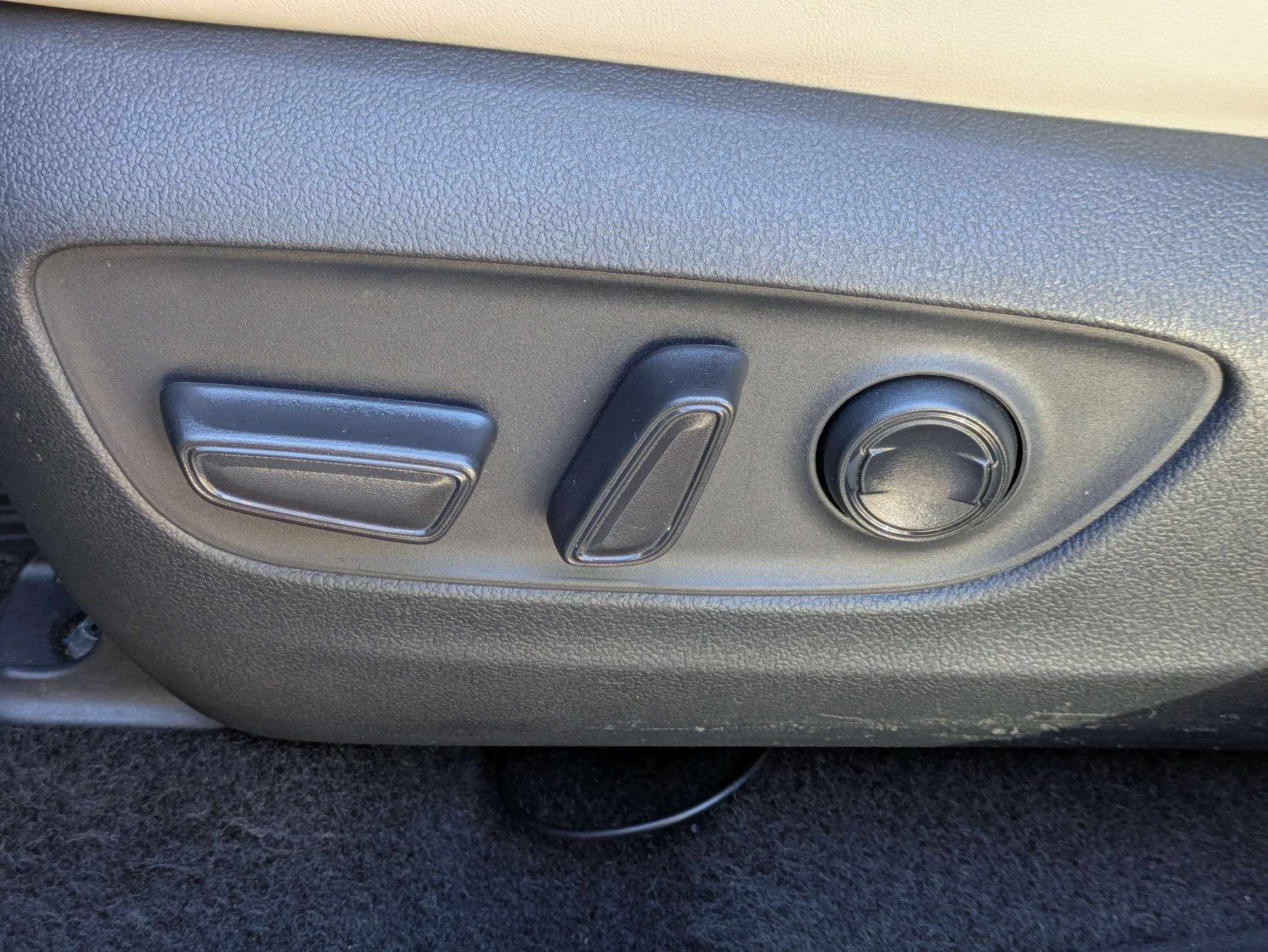 Used 2025 Toyota RAV4 XLE Premium w/ Weather Package FWD image 20