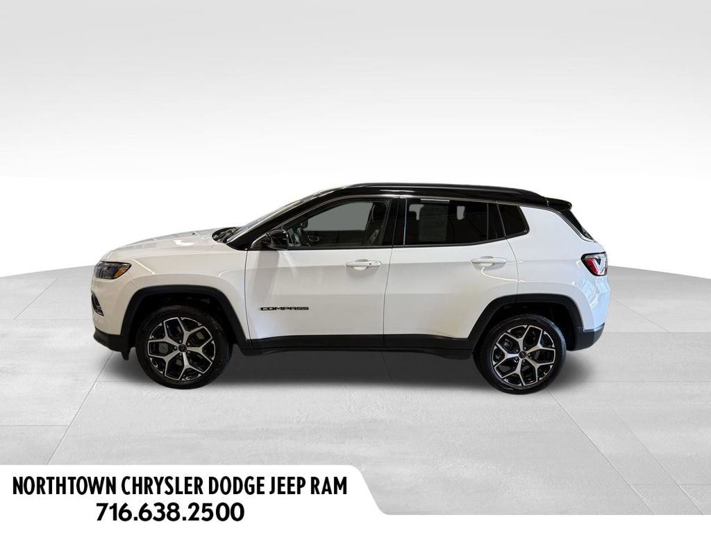 Used 2025 Jeep Compass Limited AWD/4WD image 2