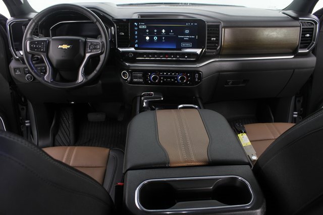 Used 2025 Chevrolet Silverado 1500 High Country w/ Technology Package image 12