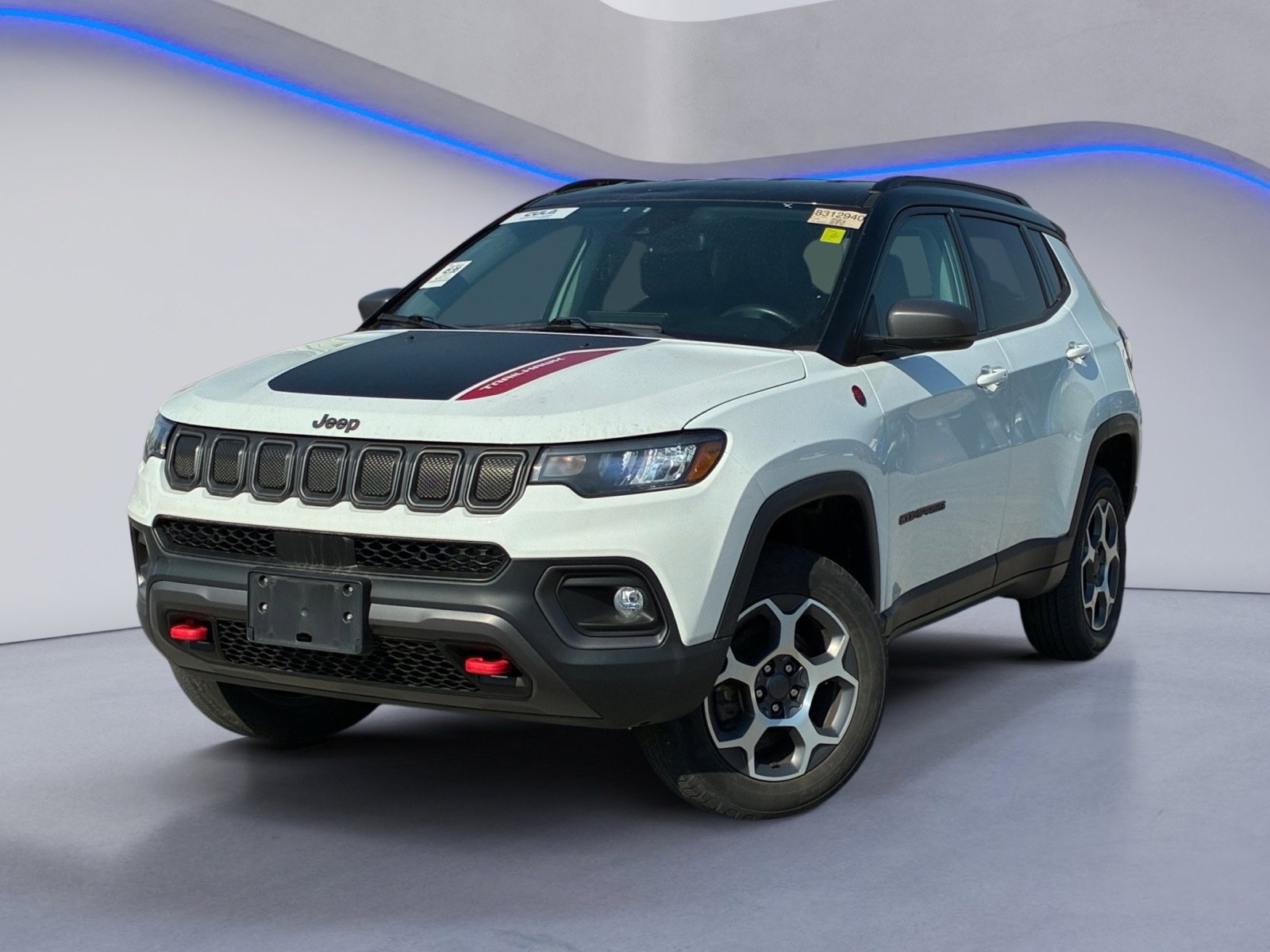 Used 2022 Jeep Compass Trailhawk w/ Trailhawk Convenience Group AWD/4WD image 2