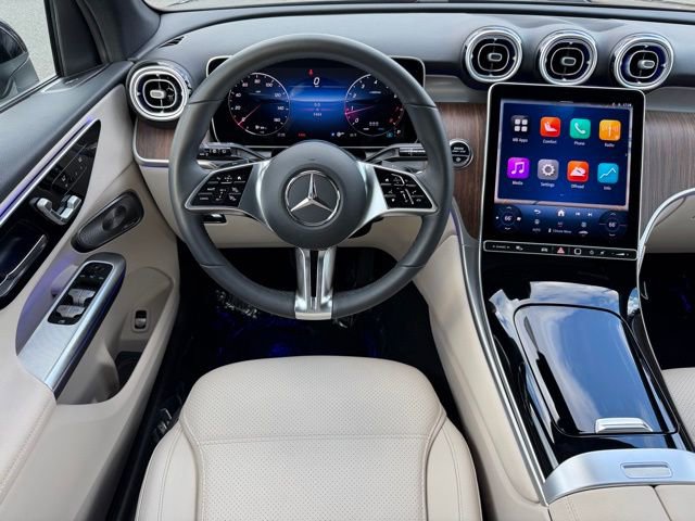 Used 2026 Mercedes-Benz GLC 300 4MATIC image 12