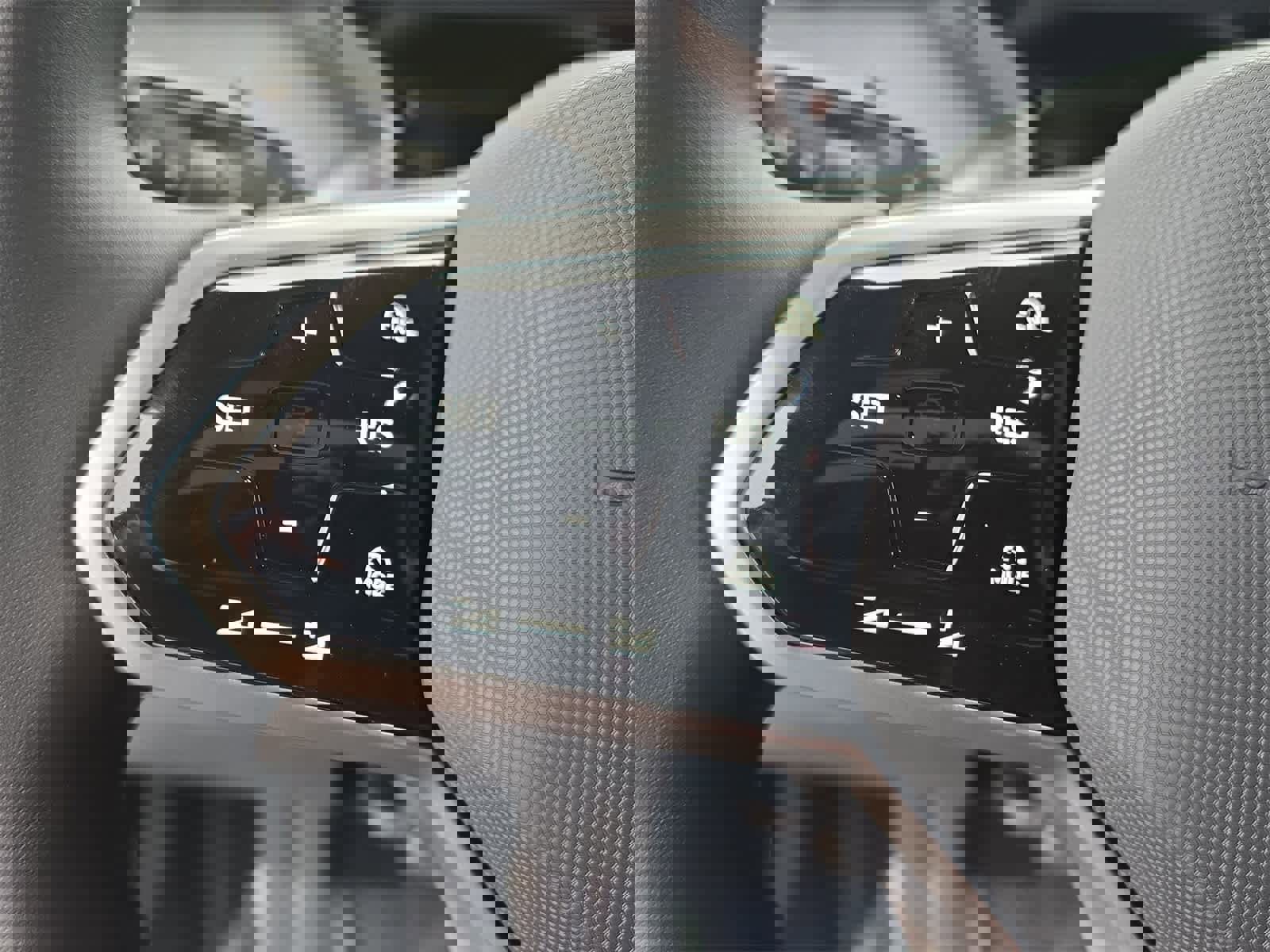 New 2025 Volkswagen ID. Buzz Pro S Plus image 24