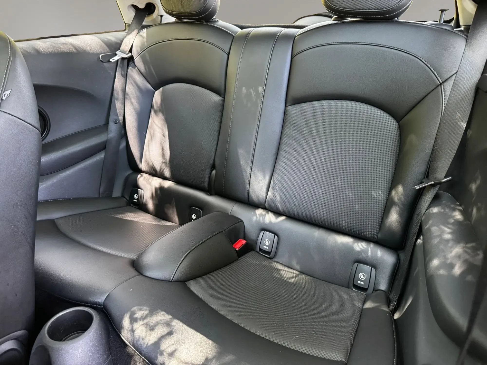 Used 2015 MINI Cooper 2-Door Hardtop FWD image 15