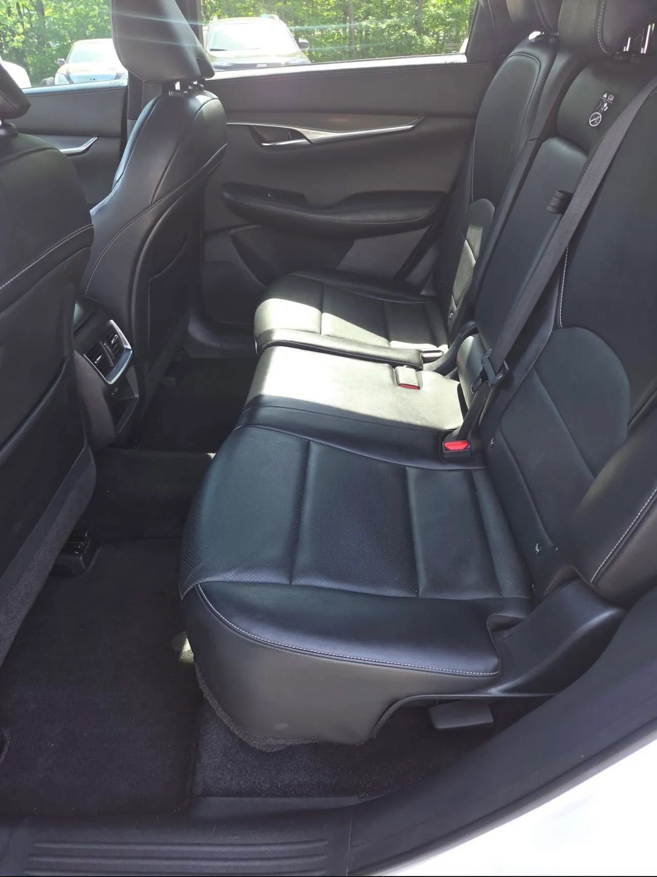 Used 2022 INFINITI QX50 Luxe w/ Appearance Package image 28