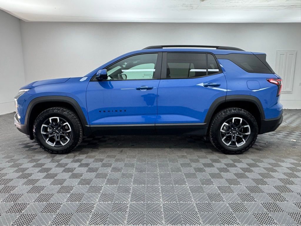 Used 2025 Chevrolet Equinox ACTIV w/ Safety and Technology Package image 14