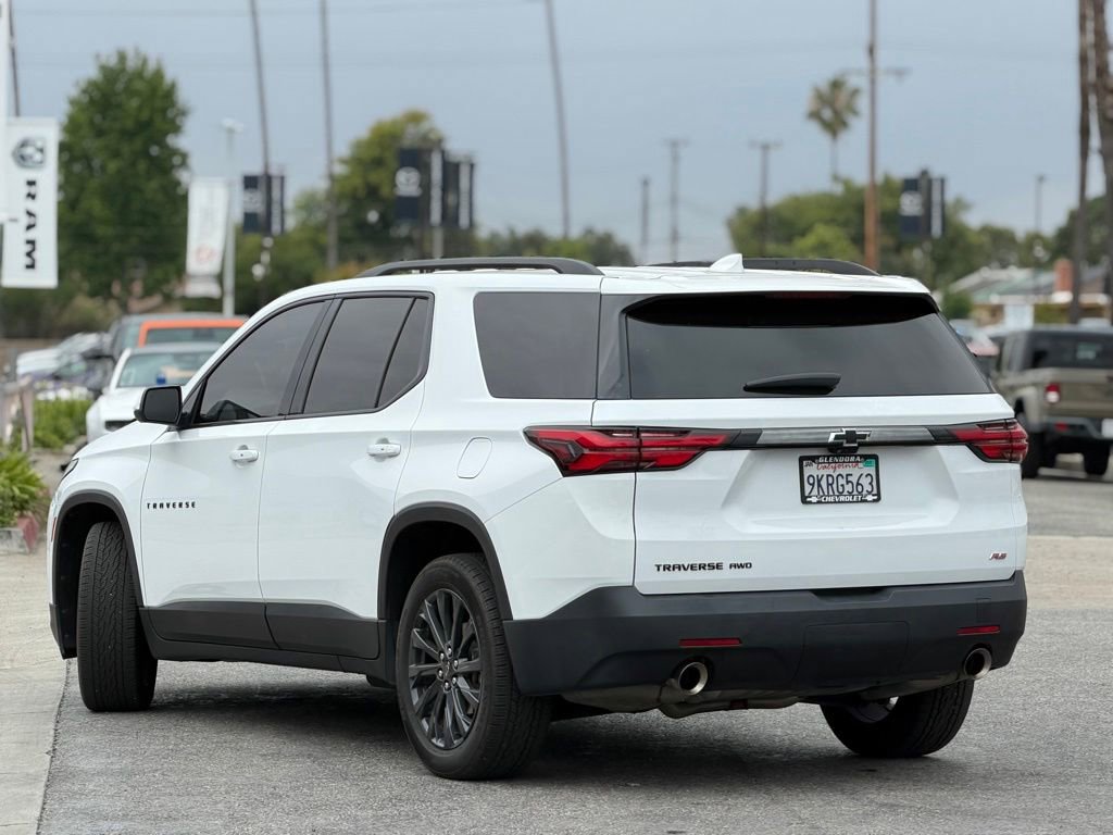 Used 2023 Chevrolet Traverse RS AWD/4WD image 2