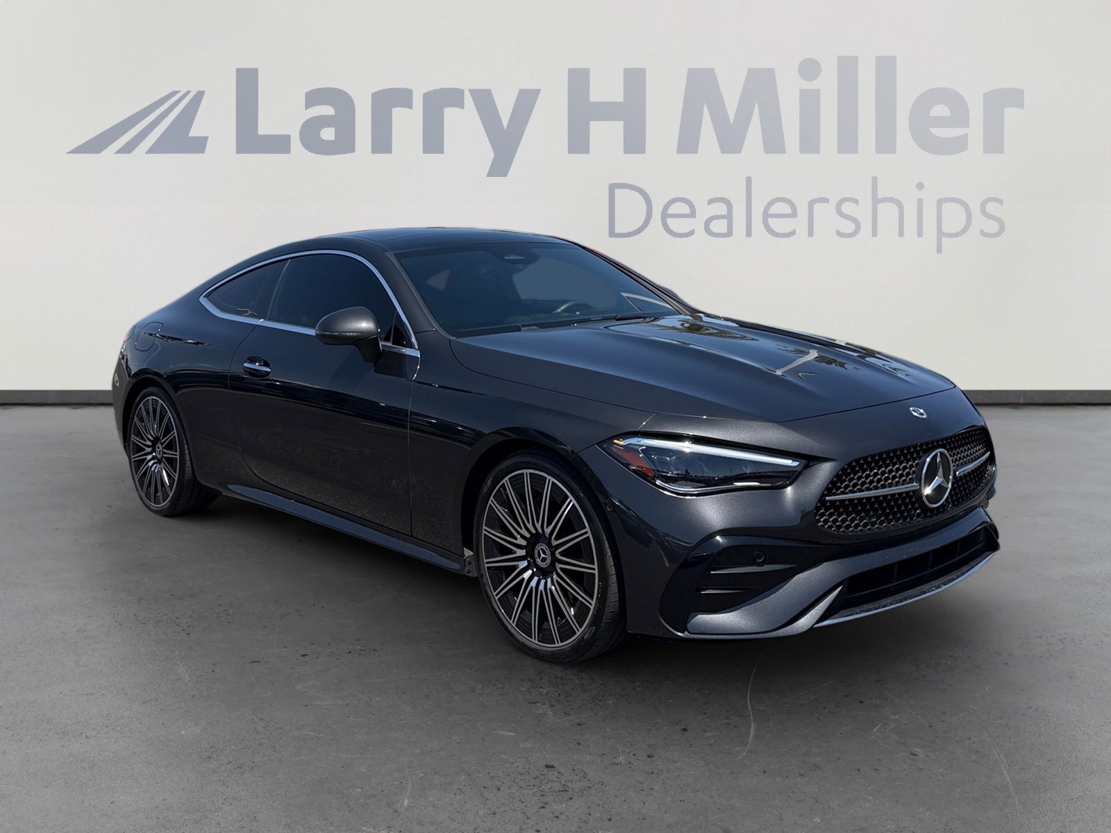 Used 2025 Mercedes-Benz CLE 300 4MATIC Coupe image 7