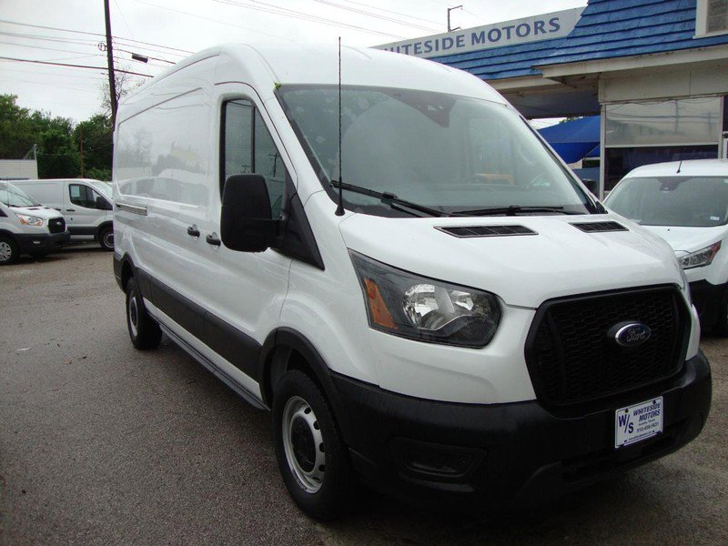 Used 2023 Ford Transit 250 Medium Roof image 3
