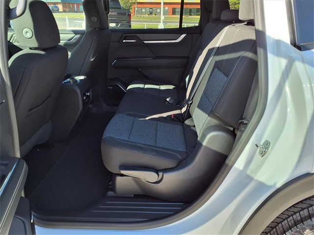 New 2026 GMC Acadia Elevation image 26